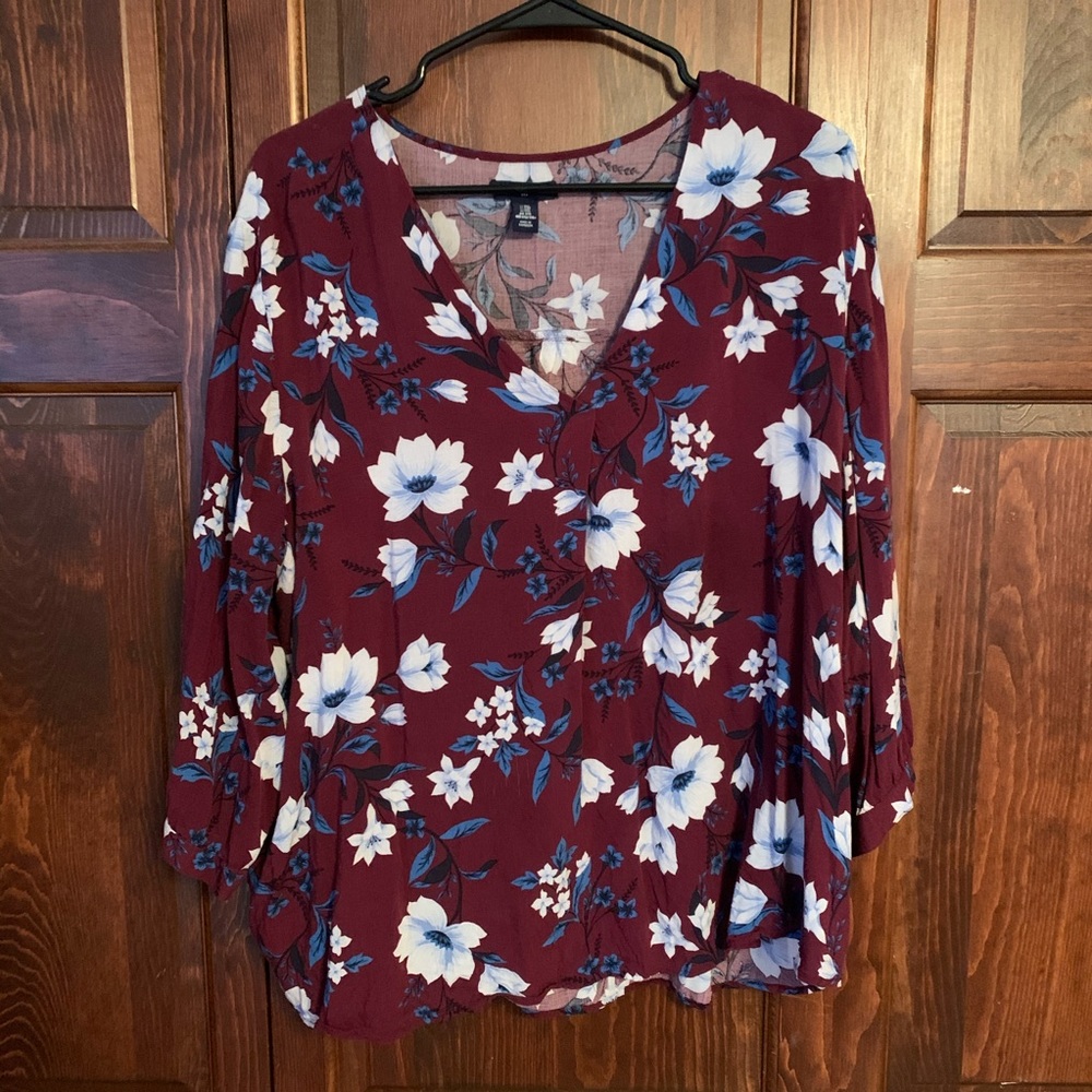 Gap- floral print top size XXL